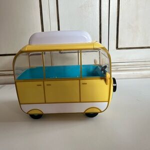 Peppa Pig yellow  RV Camper by Jazwares, 2003 incomplete